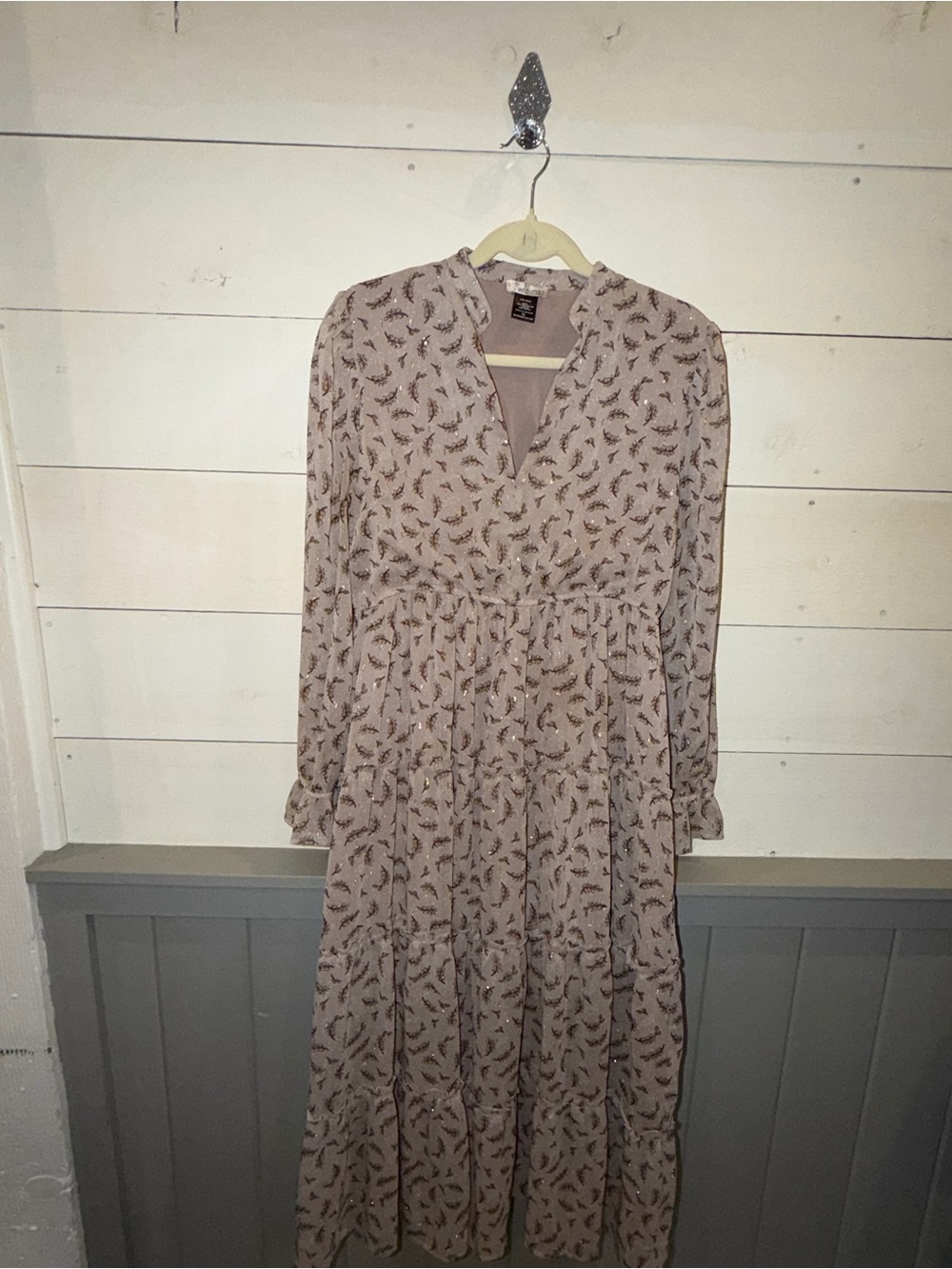 Long Sleeve Tiered Midi Dress in Taupe Floral